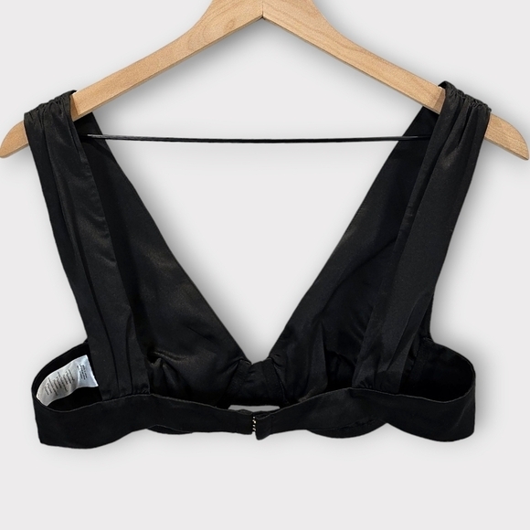 Danielle Bernstein Underwire V-neck Bralette Top - Picture 5 of 10